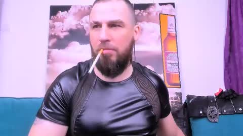 Armando online show from March 10, 7:50 pm