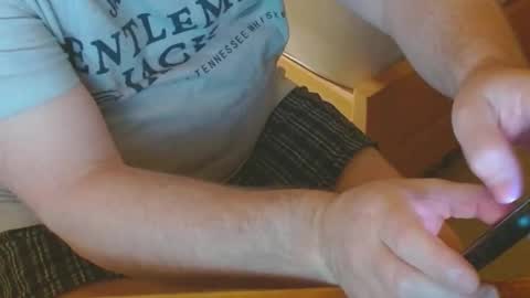 Arnie  online show from December 7, 10:28 pm