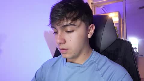 aron__cooper online show from November 10, 11:26 pm