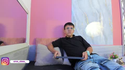 Alexa  Aron online show from December 5, 1:06 pm