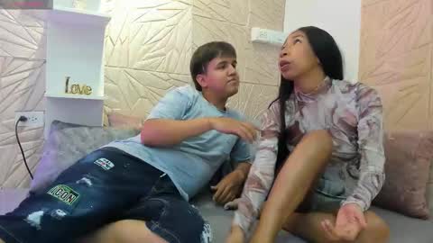 Alexa  Aron online show from November 28, 1:41 am