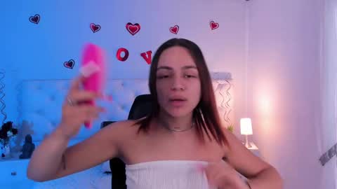 Aron cruz  online show from February 18, 2:06 pm