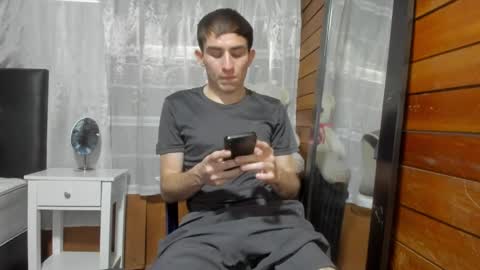 Aron G Franco online show from February 7, 8:42 pm