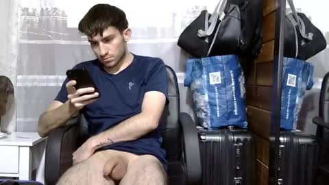 Aron G Franco online show from October 17, 5:48 pm