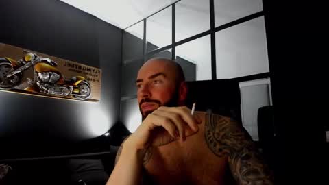 AronGrant online show from December 4, 10:46 am