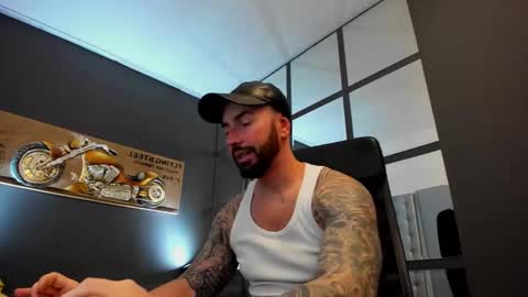 AronGrant online show from December 16, 11:33 am