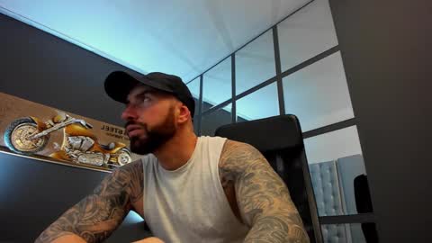 AronGrant online show from December 27, 6:24 am