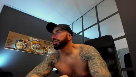 AronGrant online show from January 8, 5:48 am