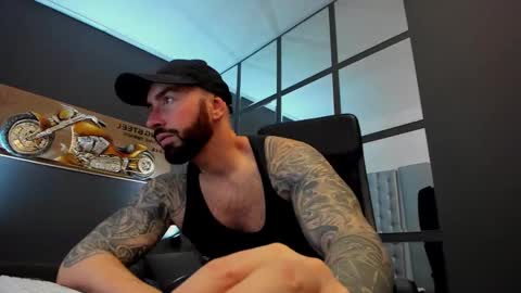 AronGrant online show from January 30, 9:04 am