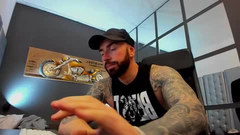 AronGrant online show from February 24, 11:54 am