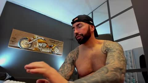 AronGrant online show from March 8, 9:17 am