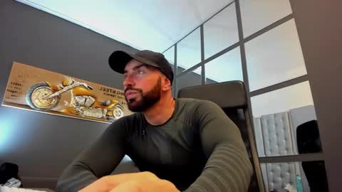 AronGrant online show from March 10, 11:42 am