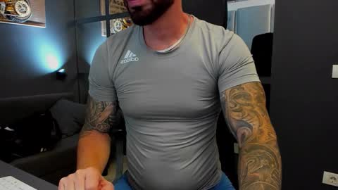 AronGrant online show from September 17, 8:49 am