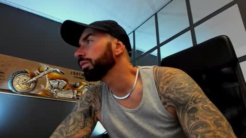 AronGrant online show from November 20, 9:53 am