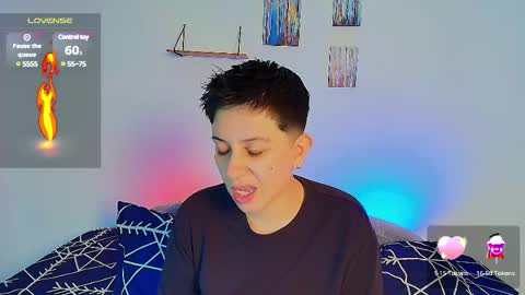 Snapshot of arontroy_wi chatting on March 11, 9:24 am noah and ivy online show from March 11, 9:24 am