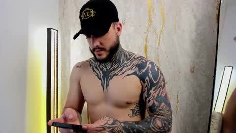 Aron online show from November 20, 6:02 am