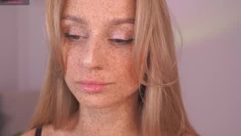 Snapshot of artease chatting on March 7, 8:34 am Arti Next Streams - online show from March 7, 8:34 am