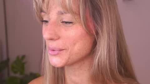 Snapshot of artease chatting on September 13, 4:23 am Arti Next Streams - online show from September 13, 4:23 am