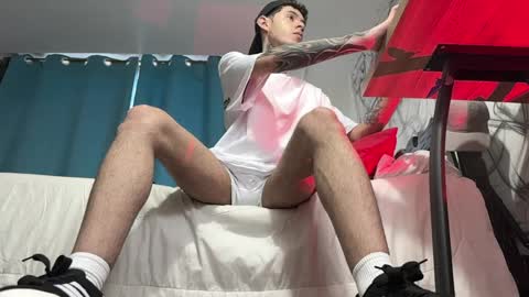 Snapshot of arteemiis chatting on December 26, 9:37 pm online show from December 26, 9:37 pm