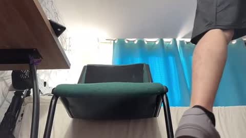 Snapshot of arteemiis chatting on January 3, 10:52 am online show from January 3, 10:52 am