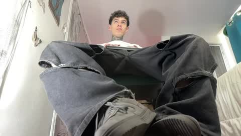 Snapshot of arteemiis chatting on January 10, 10:28 am online show from January 10, 10:28 am