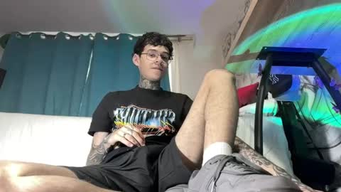 Snapshot of arteemiis chatting on January 10, 8:26 pm online show from January 10, 8:26 pm