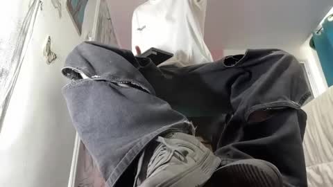 Snapshot of arteemiis chatting on January 16, 10:32 am online show from January 16, 10:32 am