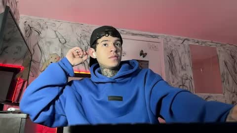 Snapshot of arteemiis chatting on February 5, 2:05 pm online show from February 5, 2:05 pm