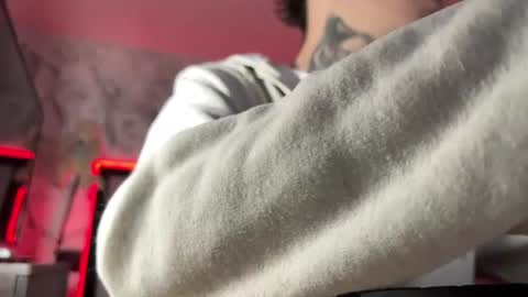 Snapshot of arteemiis chatting on February 14, 11:21 am online show from February 14, 11:21 am