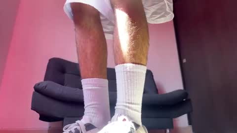 Snapshot of arteemiis chatting on March 3, 7:39 pm online show from March 3, 7:39 pm