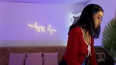 artemiss_tay online show from September 19, 7:14 pm