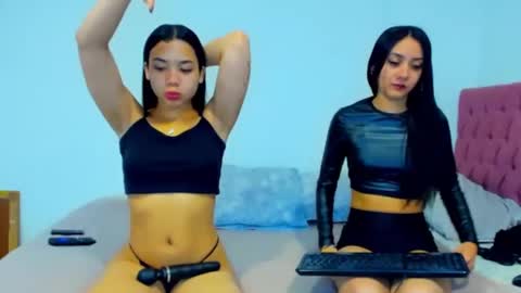 Snapshot of artemisxvenuss chatting on November 4, 12:04 pm Artemisxvenuss online show from November 4, 12:04 pm