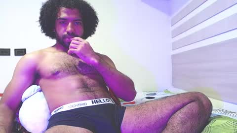 arthur_jamess online show from December 19, 10:53 pm