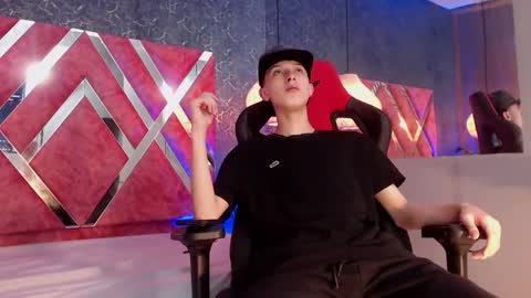 Snapshot of arthurcox_ chatting on September 8, 11:26 pm arthurcox_ online show from September 8, 11:26 pm