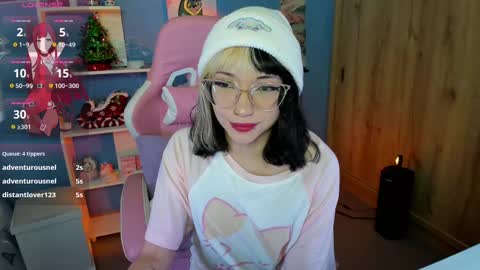 Snapshot of artic_love chatting on March 4, 10:13 am Lenna online show from March 4, 10:13 am