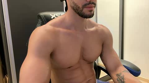 Arthur Villasboas online show from December 2, 1:47 am