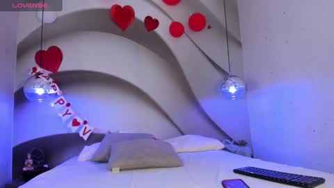 Snapshot of ary1_ chatting on February 16, 3:04 am Ary online show from February 16, 3:04 am