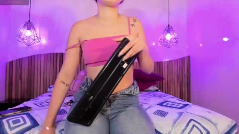 Snapshot of ary1_ chatting on March 10, 3:01 am Ary online show from March 10, 3:01 am