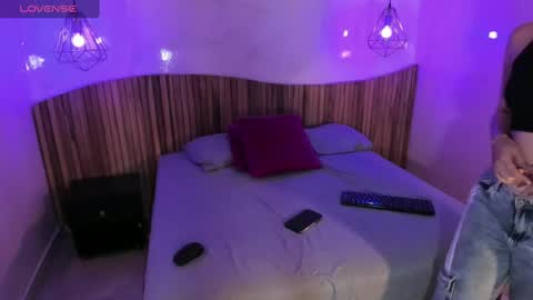 Snapshot of ary1_ chatting on March 11, 3:05 am Ary online show from March 11, 3:05 am