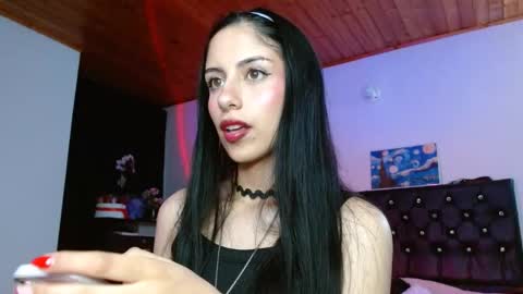 Snapshot of ary_pieerce chatting on February 19, 1:18 am Independent Model online show from February 19, 1:18 am