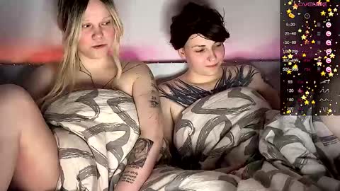 Arya brunett and Cassie blond online show from March 10, 5:18 pm