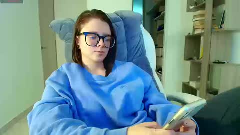 Snapshot of arya_starkw chatting on September 8, 4:39 pm Ary 3 online show from September 8, 4:39 pm