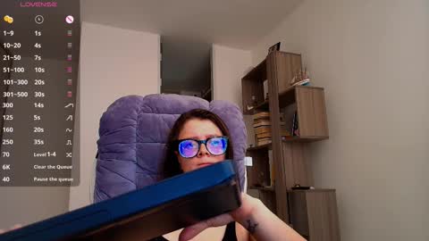 Snapshot of arya_starkw chatting on October 18, 2:29 pm Ary 3 online show from October 18, 2:29 pm