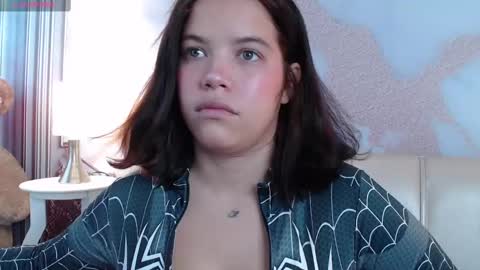 Snapshot of arybutty chatting on February 22, 12:40 pm Ary online show from February 22, 12:40 pm