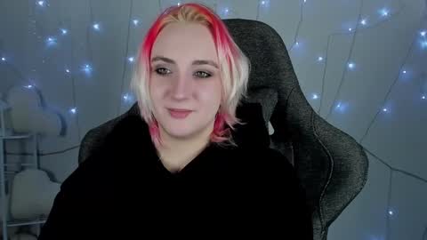 Snapshot of asheluck chatting on January 30, 8:21 pm AshleyAshe online show from January 30, 8:21 pm