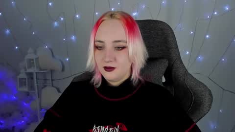 Snapshot of asheluck chatting on February 1, 8:26 pm AshleyAshe online show from February 1, 8:26 pm