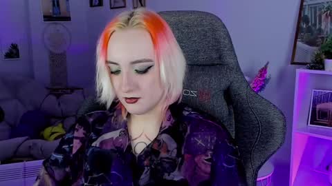 Snapshot of asheluck chatting on February 8, 11:45 pm AshleyAshe online show from February 8, 11:45 pm