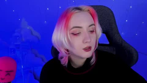 Snapshot of asheluck chatting on February 15, 5:17 pm AshleyAshe online show from February 15, 5:17 pm