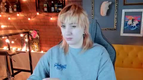 Snapshot of asheluck chatting on September 11, 2:33 am AshleyAshe online show from September 11, 2:33 am