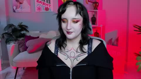 Snapshot of asheluck chatting on November 1, 11:18 pm AshleyAshe online show from November 1, 11:18 pm